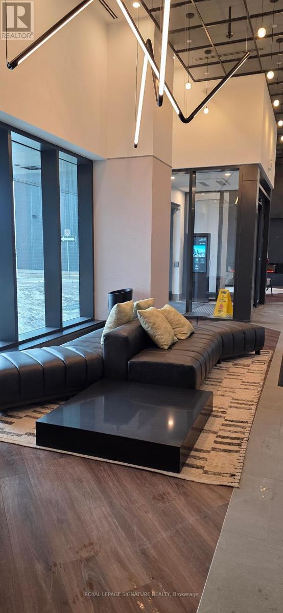 1007 The Queensway in Toronto, ON - Building Photo - Building Photo