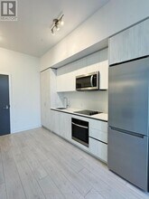 5858 Yonge St in Toronto, ON - Building Photo - Building Photo