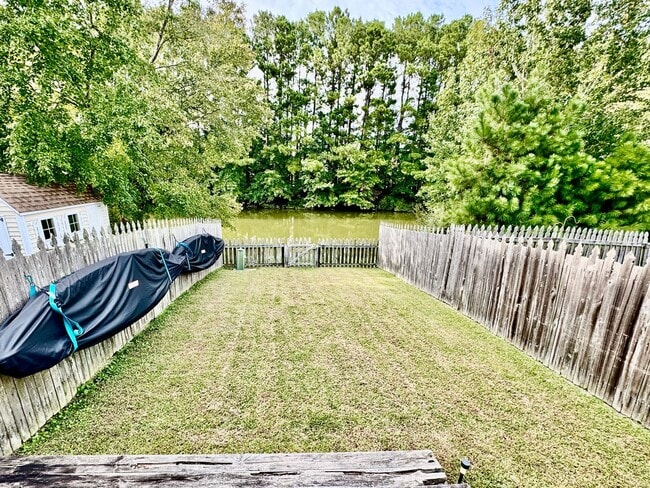 346 San Roman Dr in Chesapeake, VA - Building Photo - Building Photo