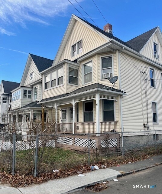 166 Laurel Ave in Bridgeport, CT - Building Photo - Building Photo