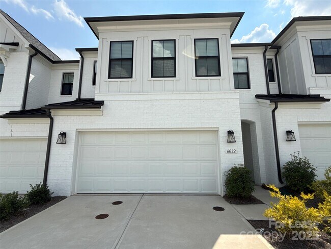 property at 6032 Mariemont Cir