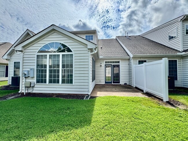 1419 Hawick Terrace in Chesapeake, VA - Building Photo - Building Photo