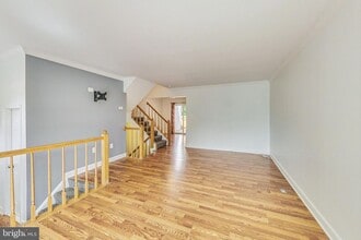 5 Drumcastle Ct in Germantown, MD - Foto de edificio - Building Photo