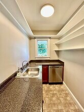 41 Harrington Ave, Unit 2 in Quincy, MA - Foto de edificio - Building Photo