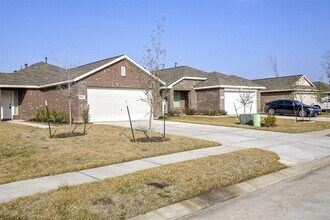 19424 Villa Mesa Dr in Roman Forest, TX - Foto de edificio - Building Photo