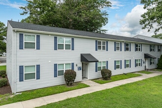 Waverly at Oyster Point in Newport News, VA - Foto de edificio - Building Photo