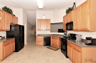 404 Bay Tree Cir in Vernon Hills, IL - Building Photo - Building Photo