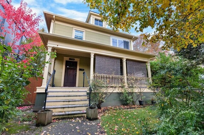 property at 5726 N Interstate Ave