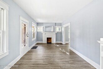 2210 Eastview Ave in Louisville, KY - Building Photo - Building Photo