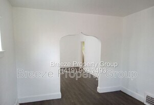 422 Dexter St in Toledo, OH - Building Photo