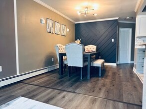 37 Paerdegat 6th St, Unit 37 Paerdegat 6th St unit 1 in Brooklyn, NY - Foto de edificio - Building Photo