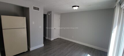 2648 Sunrise Village Dr in Orange Park, FL - Building Photo - Building Photo