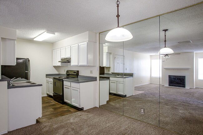 Park Place in Las Cruces, NM - Building Photo - Building Photo