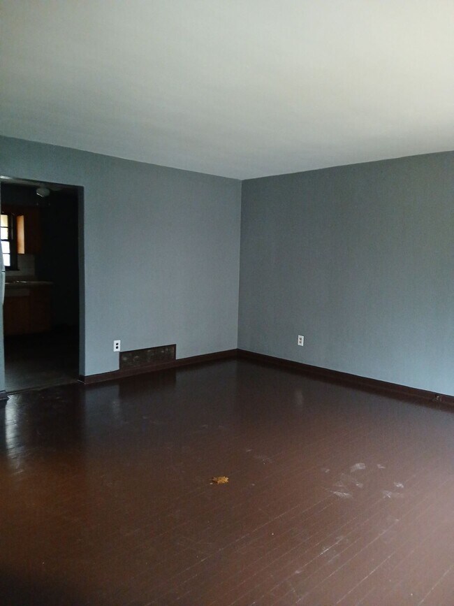 1023 Irving Ave in Rockford, IL - Building Photo - Building Photo