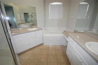 534 Grasslands Village Cir in Lakeland, FL - Building Photo - Building Photo