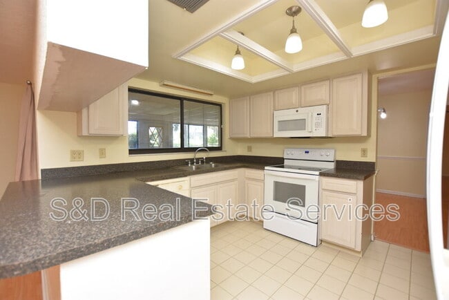 1715 High Point Dr in Lakeland, FL - Building Photo - Building Photo