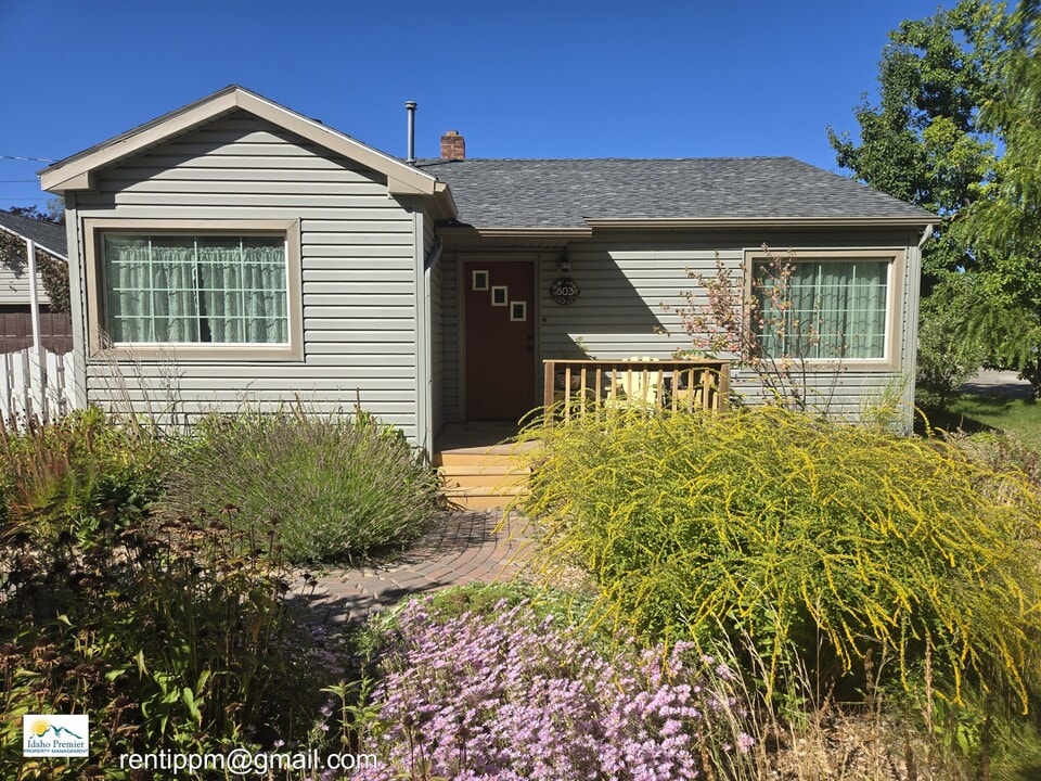 803 Lanham St in Boise, ID - Building Photo