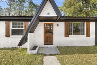 351 Queens Way in Ellabell, GA - Building Photo - Building Photo