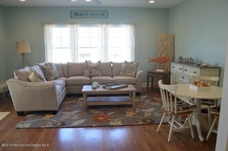 23 Parkway, Unit 118-ADA UNIT in Point Pleasant Beach, NJ - Building Photo - Building Photo