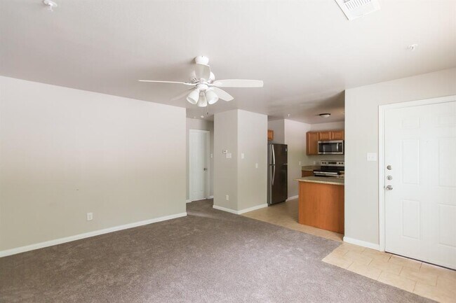 1000 Foster Dr in Conroe, TX - Building Photo - Building Photo