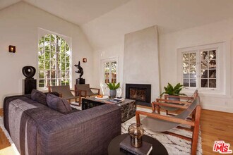 6533 Hayes Dr in Los Angeles, CA - Building Photo - Building Photo