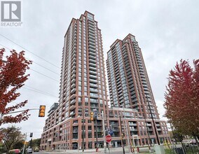 3270 Sheppard Ave E in Toronto, ON - Building Photo - Building Photo
