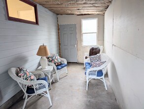 1993 Meadow Dr in Beloit, WI - Foto de edificio - Building Photo