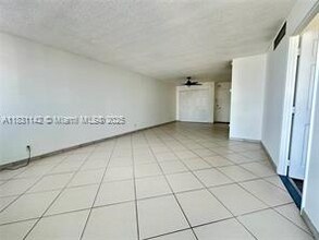 6770 Indian Creek Dr, Unit 4T in Miami, FL - Building Photo - Building Photo