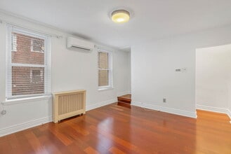 129 Bainbridge St in Philadelphia, PA - Building Photo - Building Photo