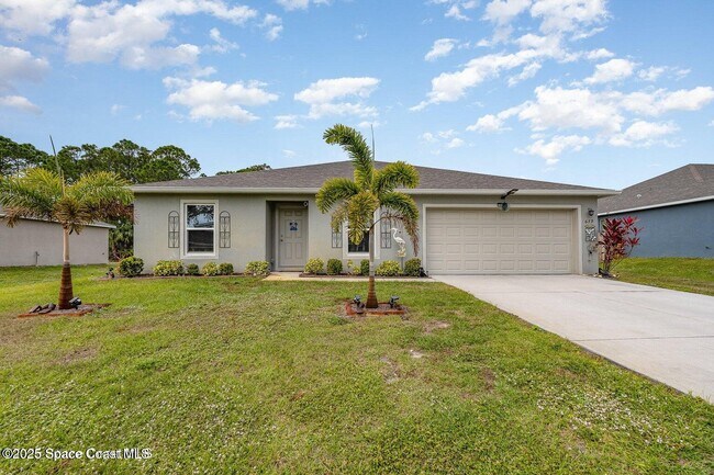 property at 639 Airoso Rd SE