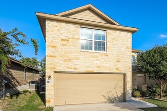 8811 Mustang Pass in San Antonio, TX - Building Photo - Building Photo