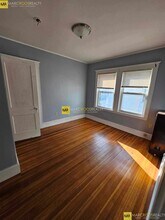 16 Priscilla Rd, Unit 1 in Boston, MA - Foto de edificio - Building Photo
