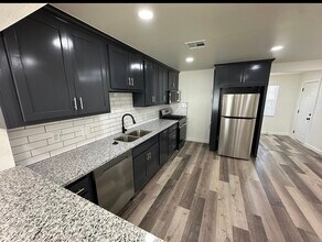 1621 NE 18th St in Oklahoma City, OK - Building Photo - Building Photo