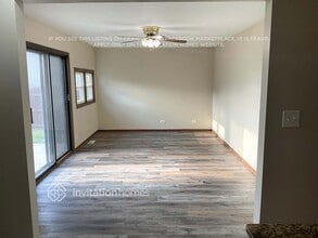 16632 Parkview Ave in Tinley Park, IL - Foto de edificio - Building Photo