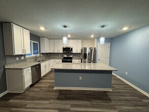 2518 Coneflower Ln in Green Cove Springs, FL - Foto de edificio - Building Photo