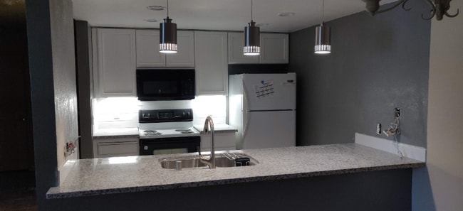 39993 Fremont Blvd in Fremont, CA - Foto de edificio - Building Photo