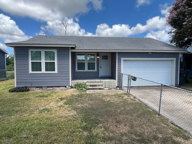 property at 4937 Willowbrook Dr