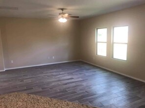 1002 Larvotto Loop in Laredo, TX - Building Photo - Building Photo