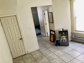 5560 Chancellor St-Unit -# 1 in Philadelphia, PA - Building Photo - Building Photo