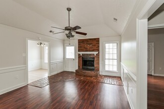 6567 W Crystal Oak Cove in Memphis, TN - Building Photo - Building Photo