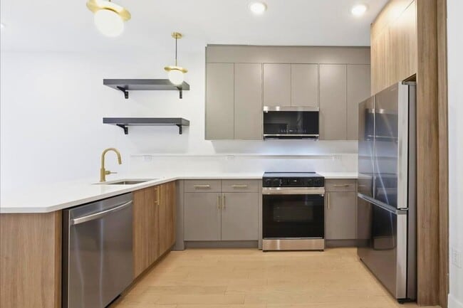 35 Orchard St in Jersey City, NJ - Building Photo - Building Photo