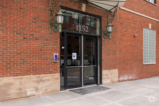 1152 W Fulton Market in Chicago, IL - Building Photo - Building Photo
