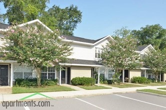 Laurel Park Apartments in Ocala, FL - Foto de edificio - Building Photo