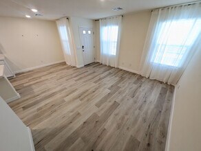 6957 Stafford Hl St in Las Vegas, NV - Building Photo - Building Photo