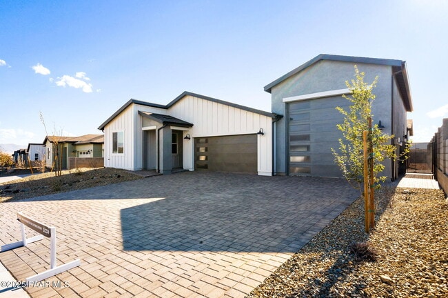 property at 7567 Louie Ln