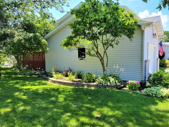 1 Sonora Ct in Madison, WI - Building Photo - Building Photo
