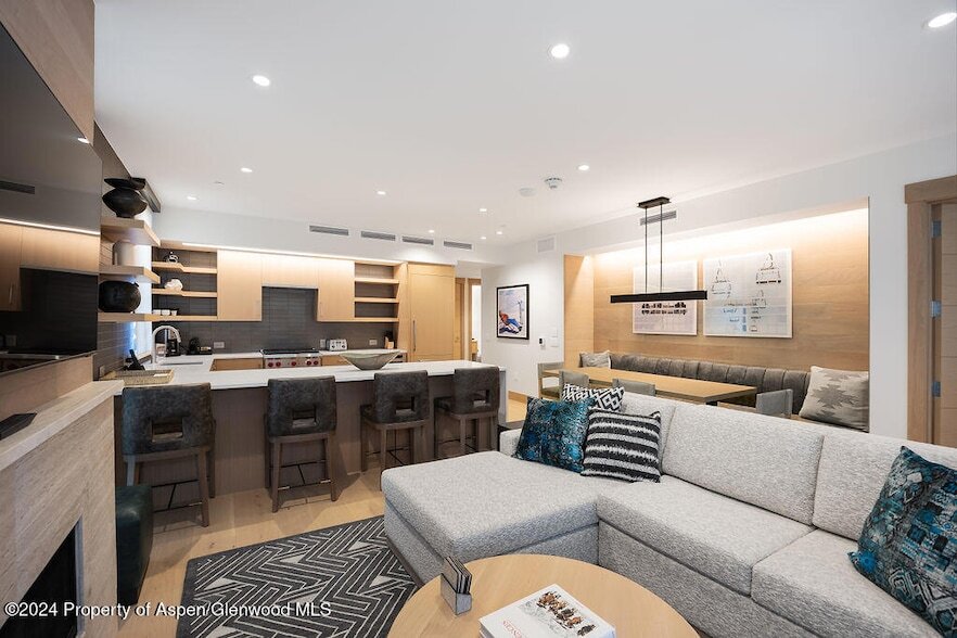 130 Wood Rd, Unit 464 in Snowmass Village, CO - Building Photo