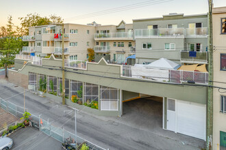 Constance Court in Vancouver, BC - Building Photo - Building Photo