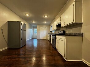 170 Royal Ct in Athens, GA - Building Photo - Building Photo