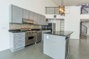 346 1st St in San Francisco, CA - Building Photo
